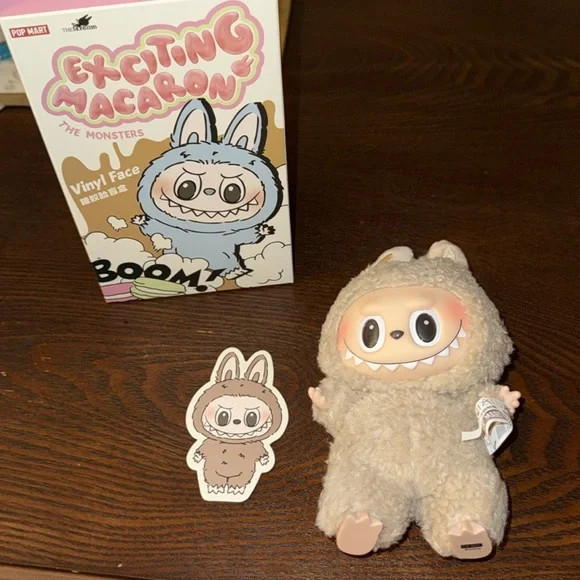 REAL Exciting Macaron Labubu - TOFFEE / BOX OPEN - NOT USED AT ALL - Picture 4 of 4